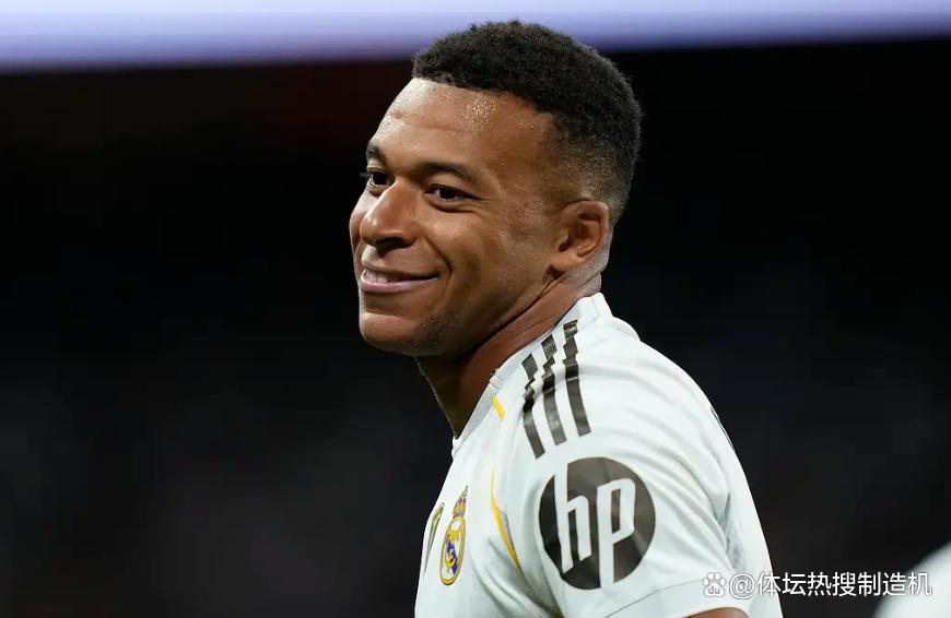 包含姆巴佩在曼联比赛中战术调整，败北引发热议！的词条