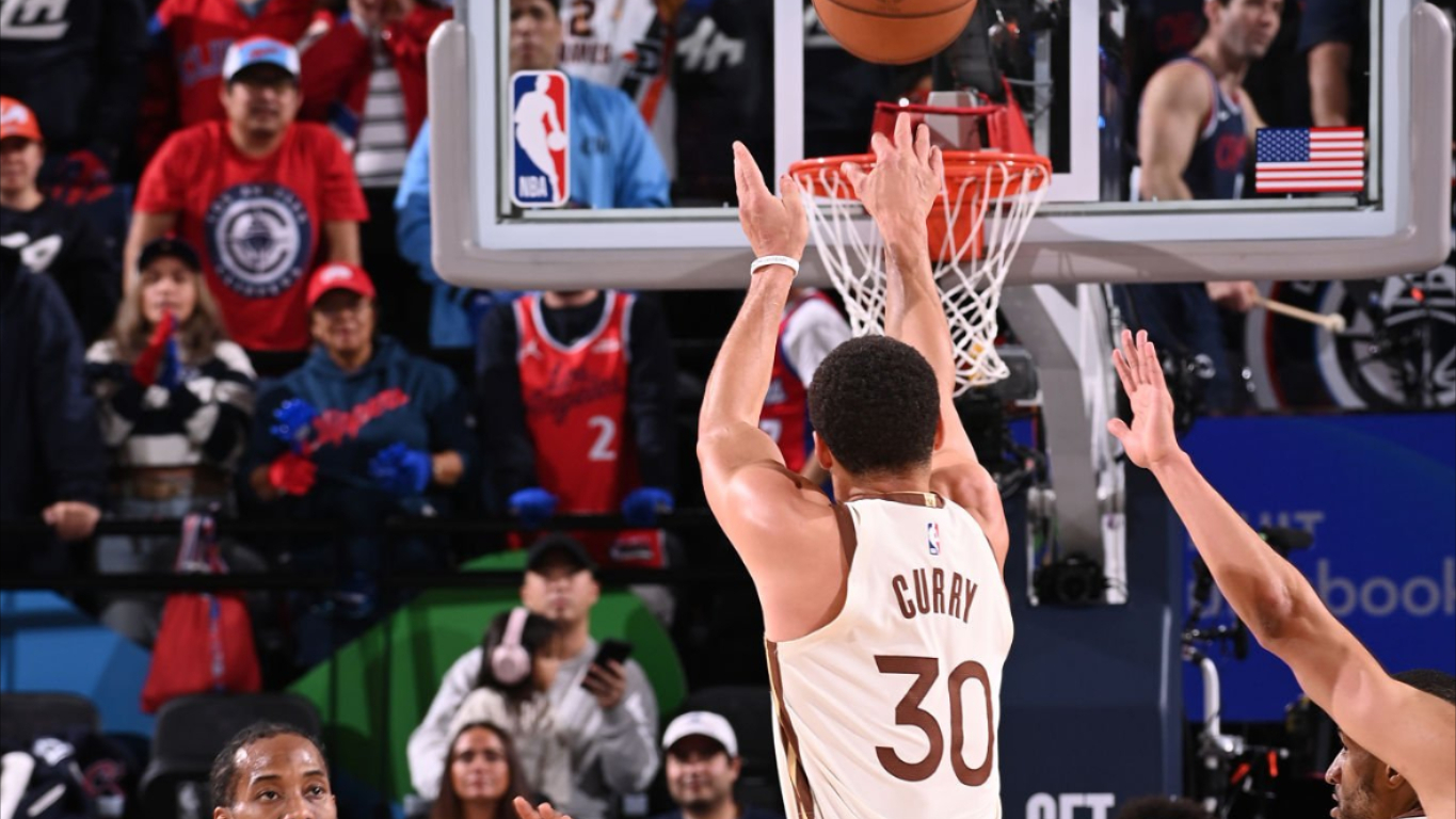 包含巴特勒巅峰对决,库里与40激战瑞士队分钟,出色防守胜负难料!的词条 包含巴特勒巅峰对决,库里与40激战瑞士队分钟,出色防守胜负难料!的词条